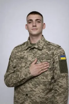 Від отриманих поранень помер 24-річний Захисник з Сіверськодонецька Кирило Ніжнік