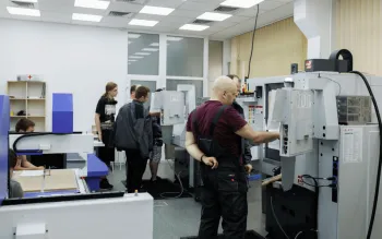 Free technical training and employment: new career paths for IDPs