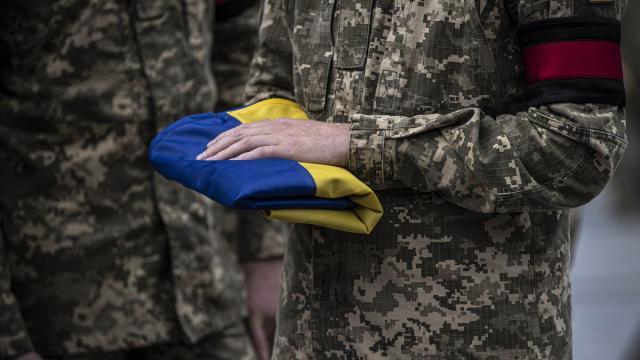 щоквартальна матеріальна допомога непрацездатним батькам загиблих (померлих) військовослужбовців