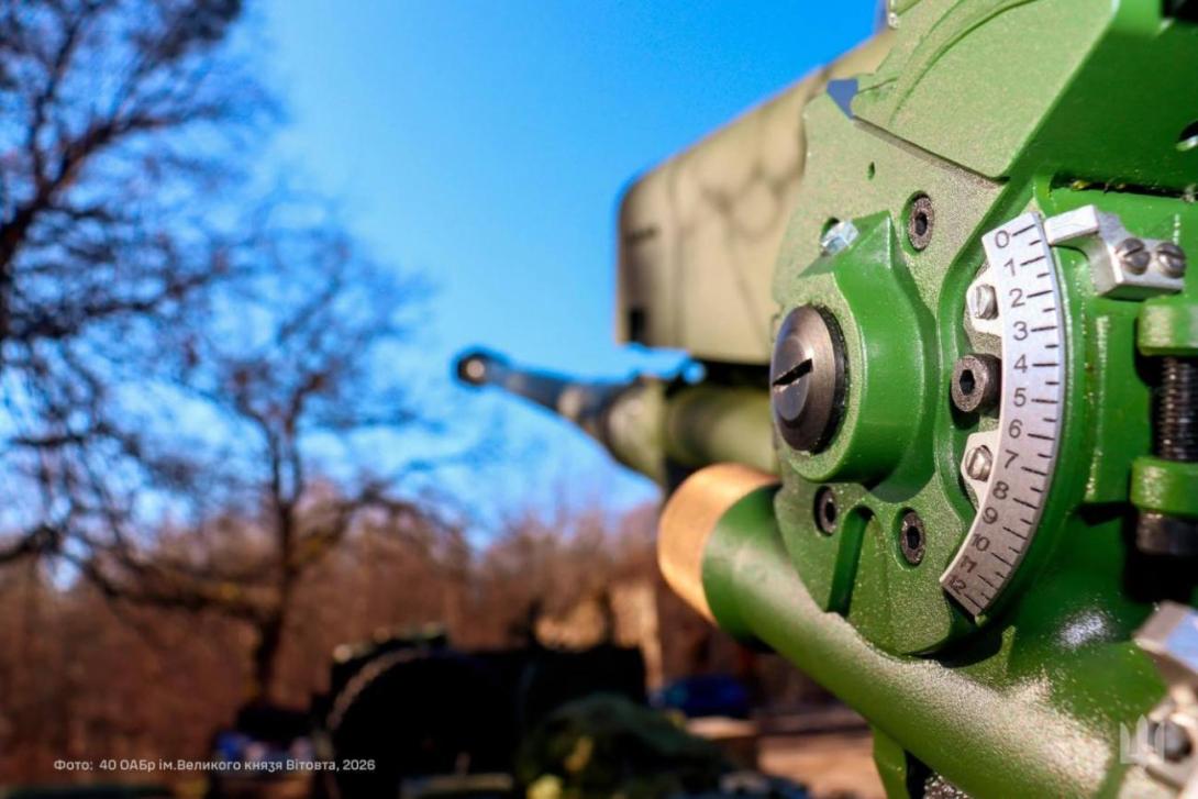 Окупанти виявили на Луганщині 50 тисяч квартир з боргами за комуналку – їх збираються «націоналізувати», майже 40 % підприємців в «лнр» опинилися в «режимі виживання», з мінометів та артилерії ворог здійснив обстріли області