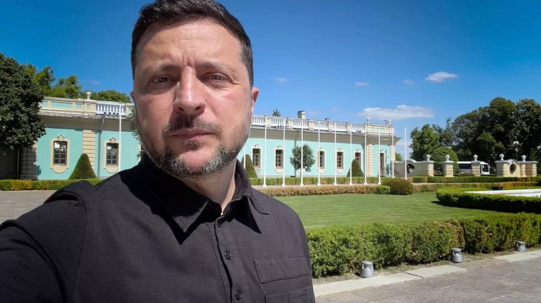 Сьогодні була хороша наша далекобійна санкція проти Росії, відстань – 1700 кілометрів від нашого державного кордону – звернення Президента