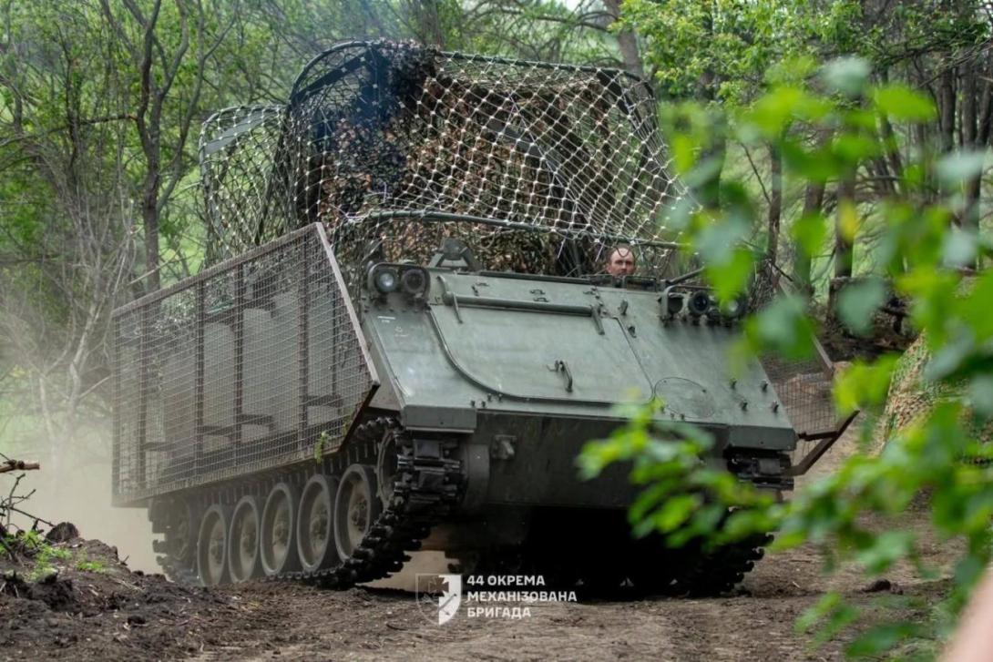 Starting today, passenger transportation in the "LPR" has been significantly restricted, people in Luhansk complain about a non-working warning system, the enemy struck with rocket artillery in the Luhansk region
