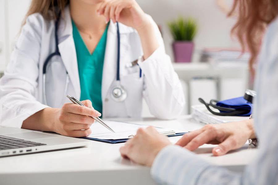 У гуманітарному хабі Сіверськодонецької громади в м. Тернопіль щоденно з 10:00 приймає медичний представник